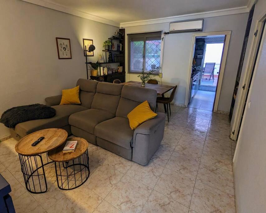 Acogedor Apartamento Y Parking Madrid Exterior photo